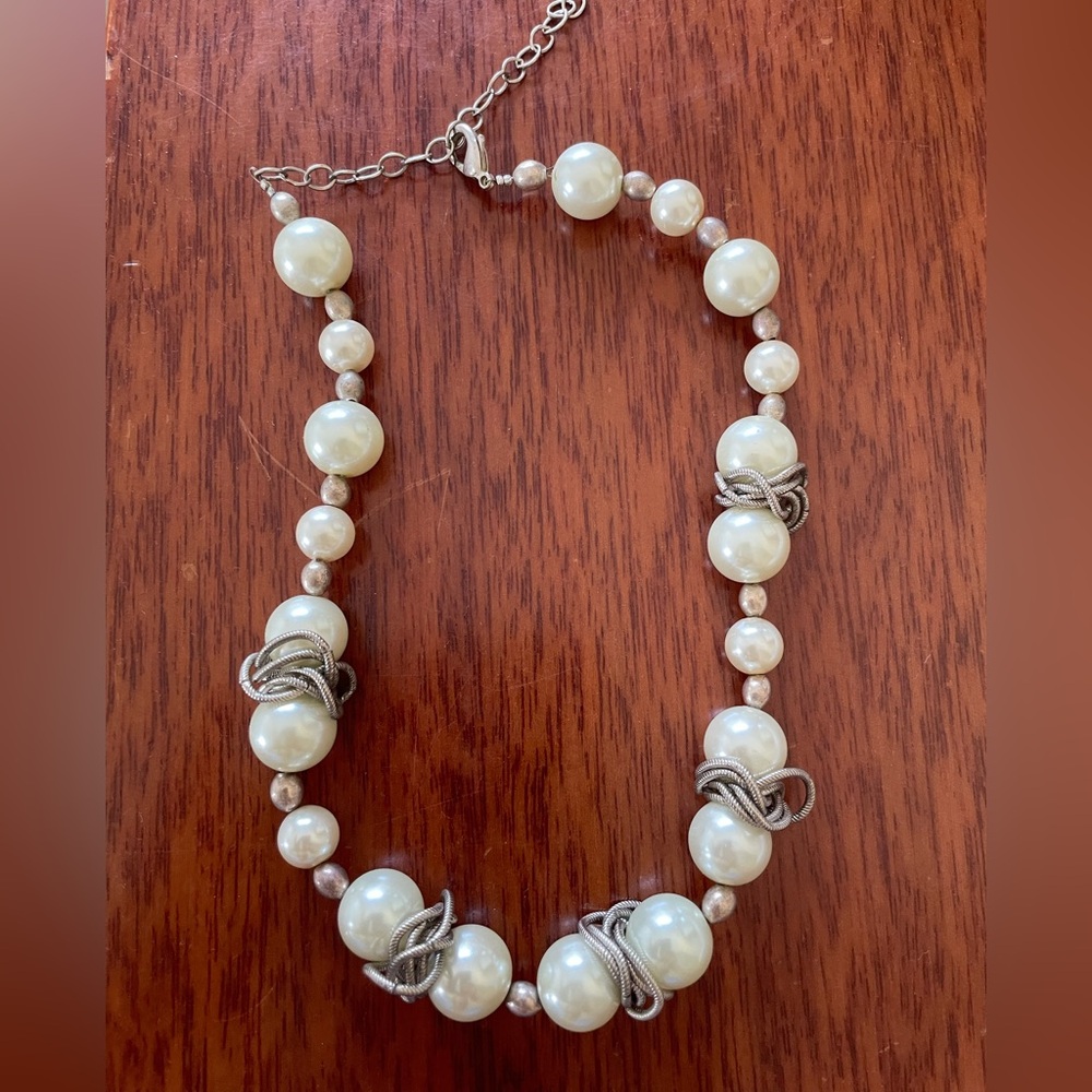 Y2K Pearl and Silver Beaded Fashion Jewelry Choker Necklace